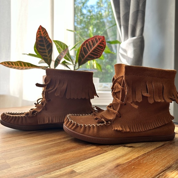 Suede ankle moccasins - Picture 3 of 6